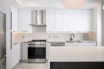 Custom cabinetry with undermount led lighting